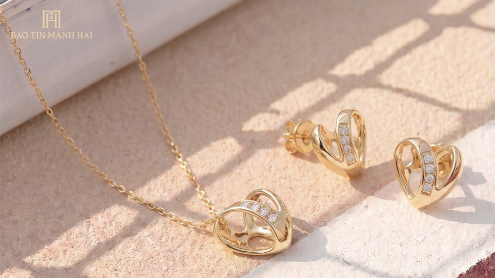 So sánh hàm lượng và giá bán giúp người mua dễ lựa chọn loại vàng phù hợp với nhu cầu và ngân sách