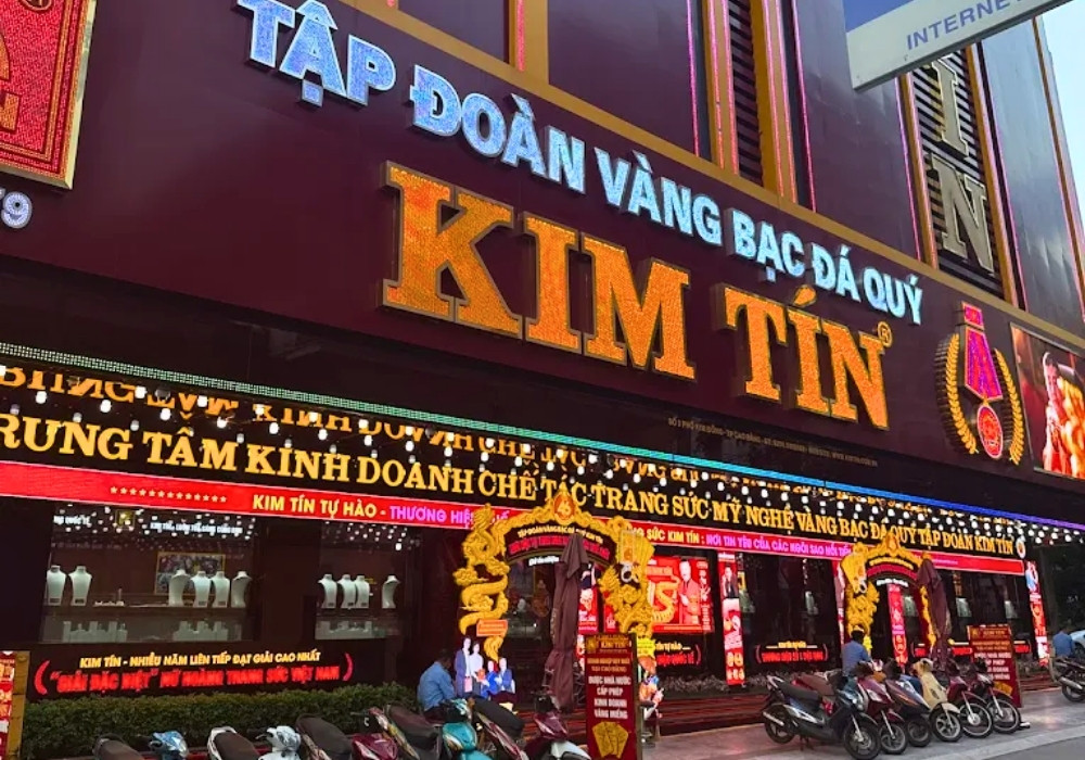 Kim Tín cung cấp đa dạng sản phẩm vàng tích lũy, vàng trang sức, bạc và đá quý tại thị trường Hà Nội