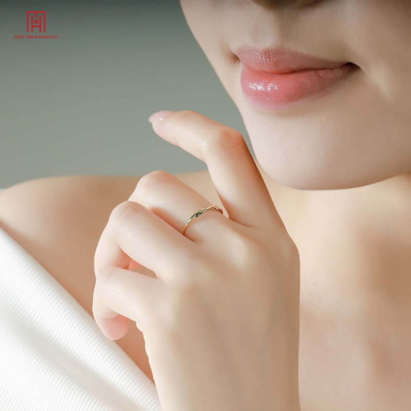 Nhẫn vàng phong cách Ý PYN1V10KD0-502001